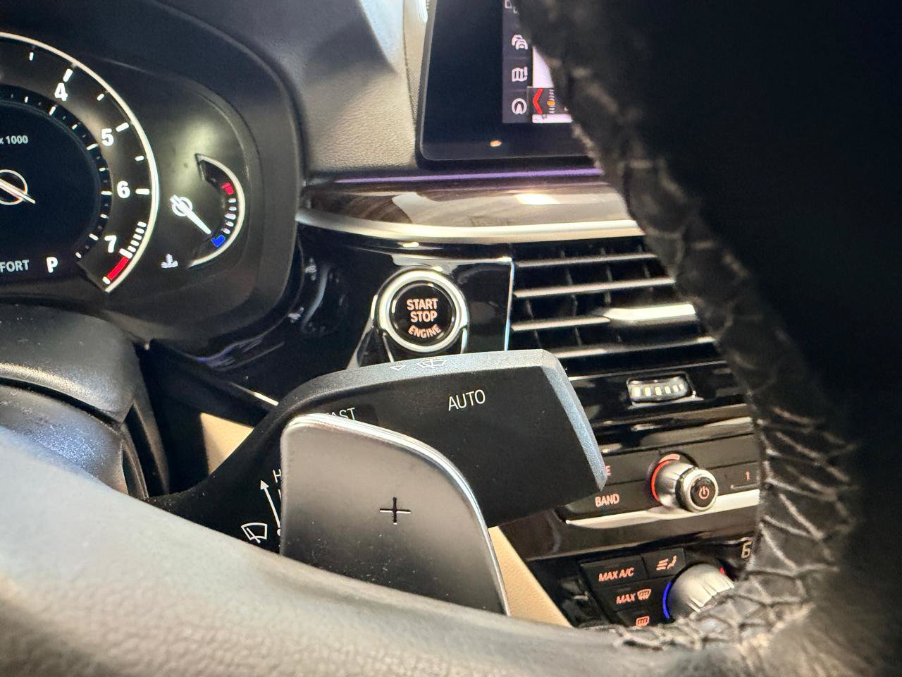 Used 2019 BMW 530i w/ Convenience Package RWD image 39