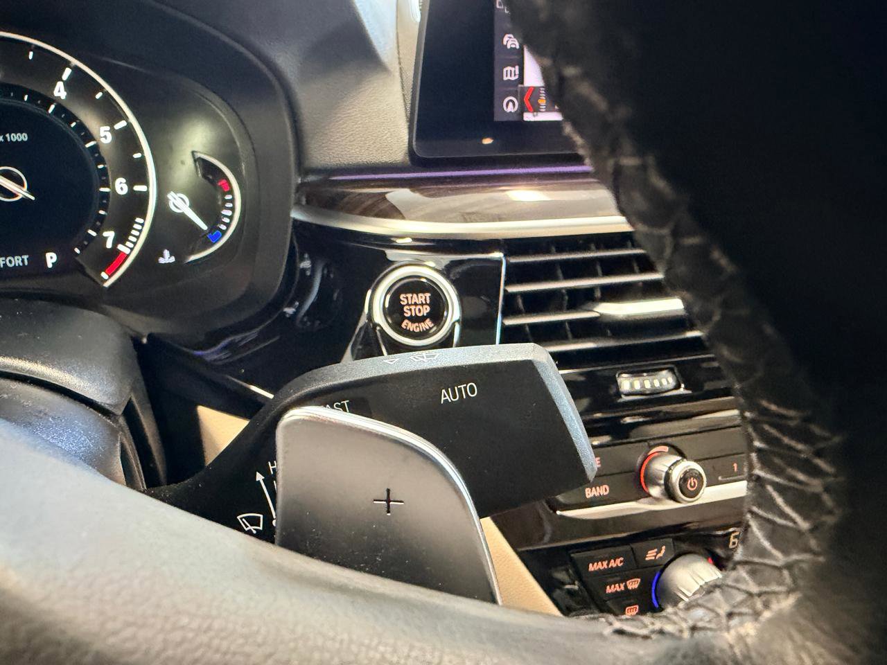 Used 2019 BMW 530i w/ Convenience Package RWD image 39