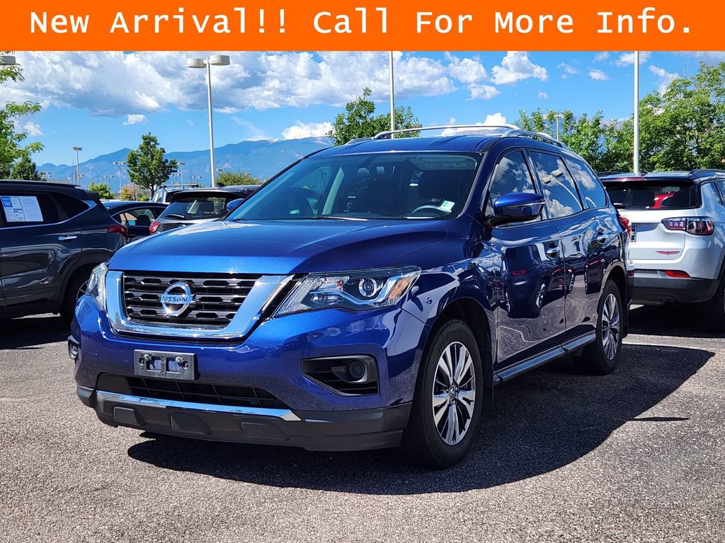 Used 2017 Nissan Pathfinder S AWD/4WD image 4