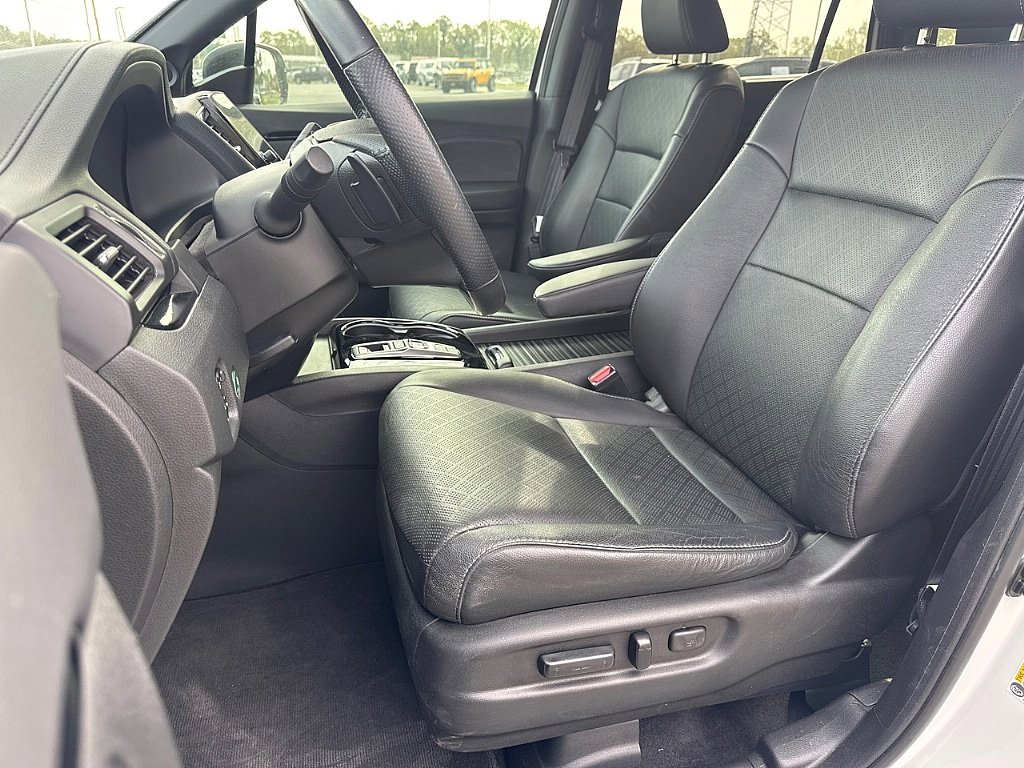 Used 2020 Honda Passport Touring image 12