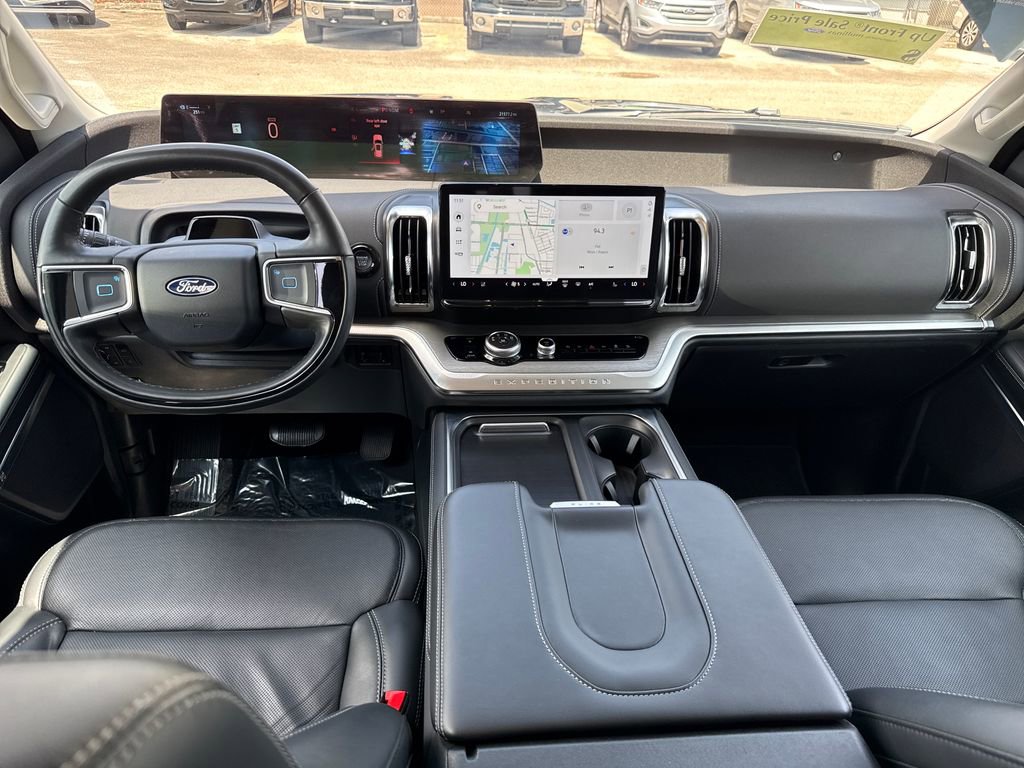 Used 2025 Ford Expedition Max Platinum AWD/4WD image 6