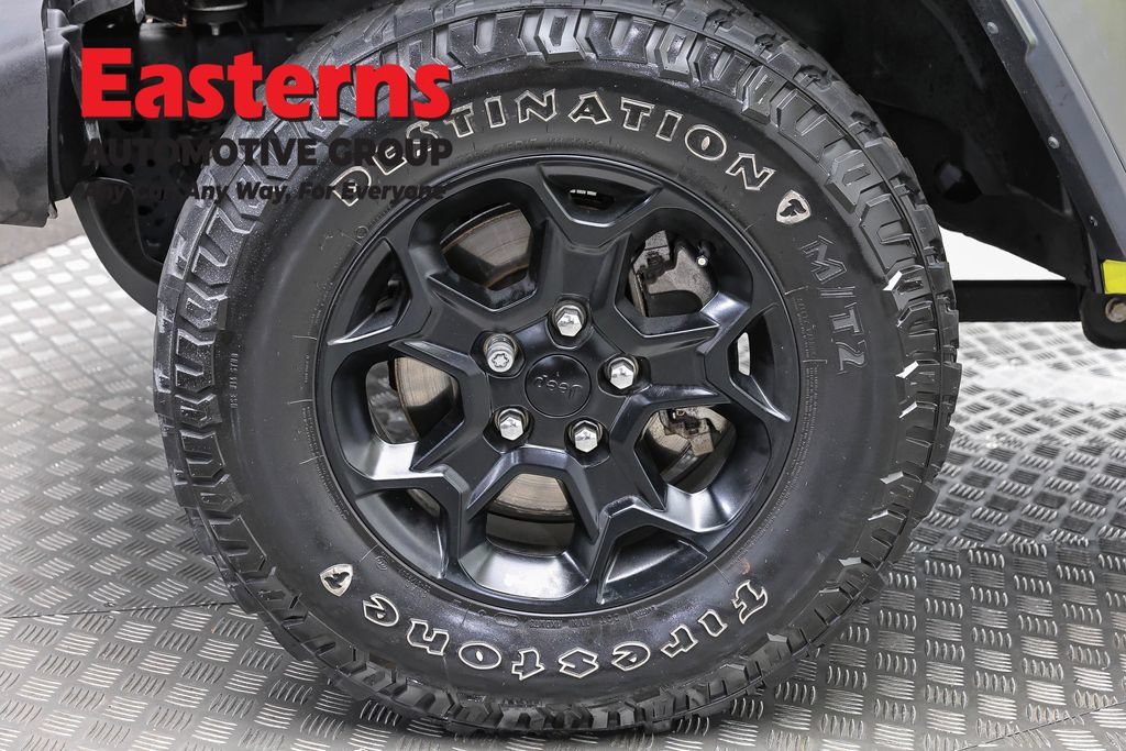 Used 2023 Jeep Wrangler Unlimited w/ Cold Weather Group AWD/4WD image 32
