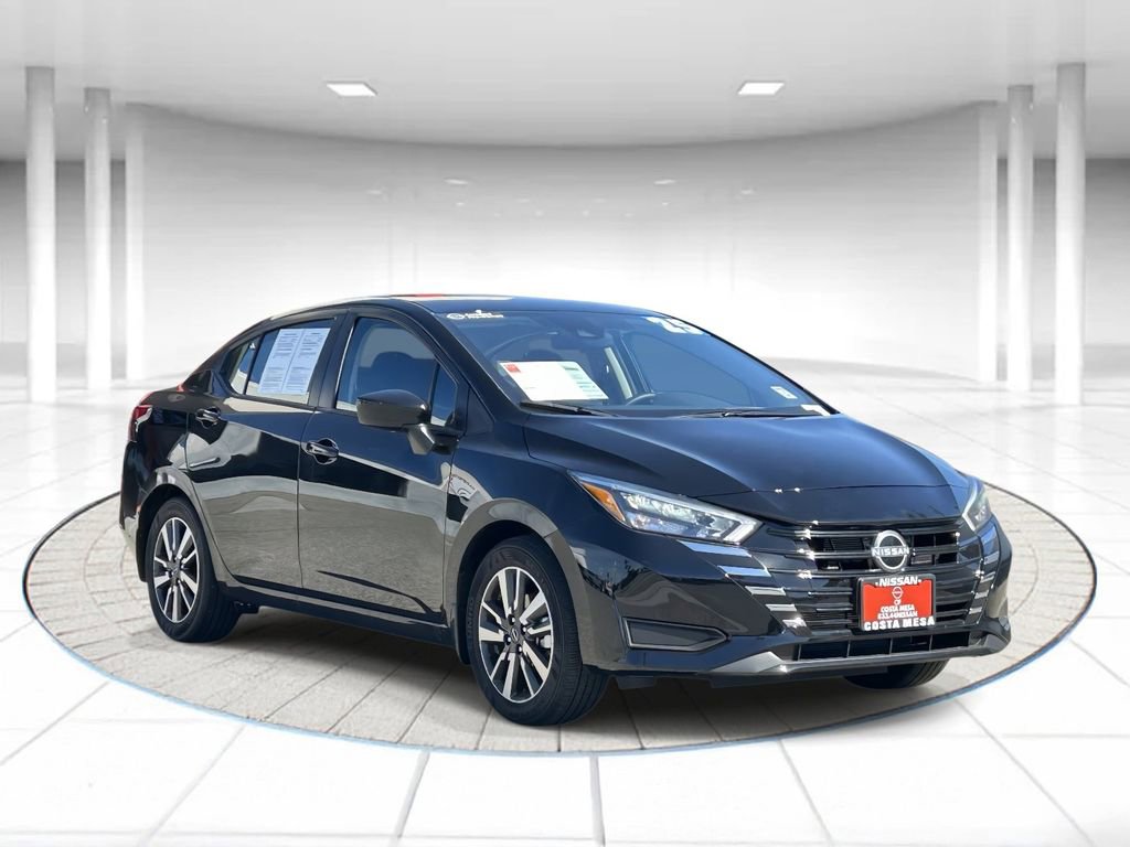 Used 2025 Nissan Versa SV w/ Trunk Package image 5