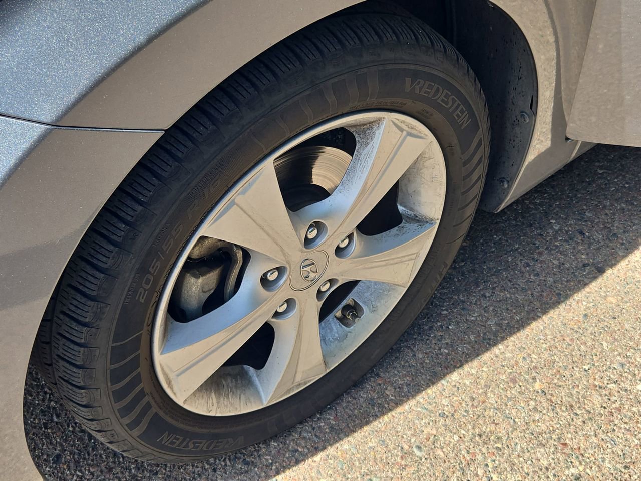 Used 2016 Hyundai Elantra Value Edition FWD image 19