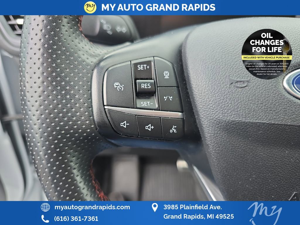 Used 2023 Ford Escape ST-Line w/ Tech Pack #1 AWD/4WD image 14