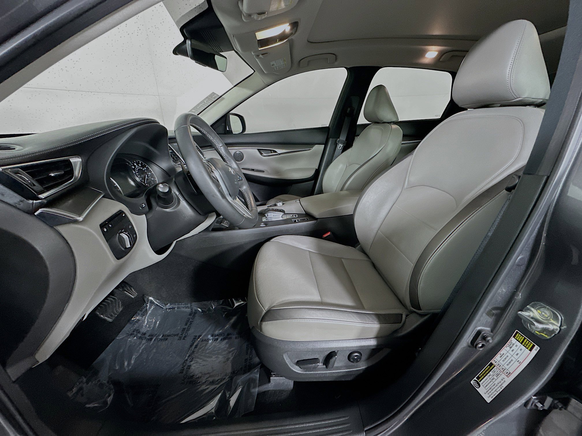 Used 2023 INFINITI QX50 Luxe image 12