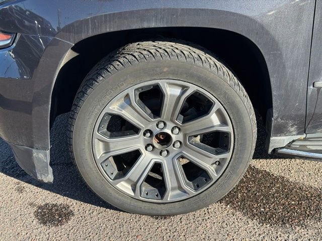 Used 2017 Chevrolet Suburban Premier image 11