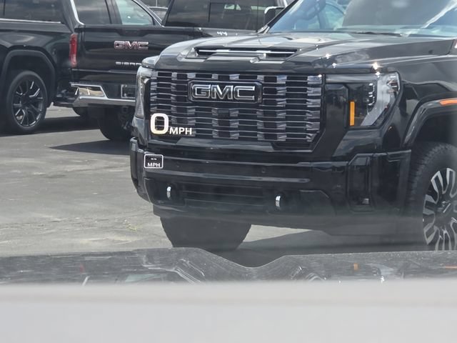 New 2026 GMC Yukon XL Denali Ultimate AWD/4WD image 8