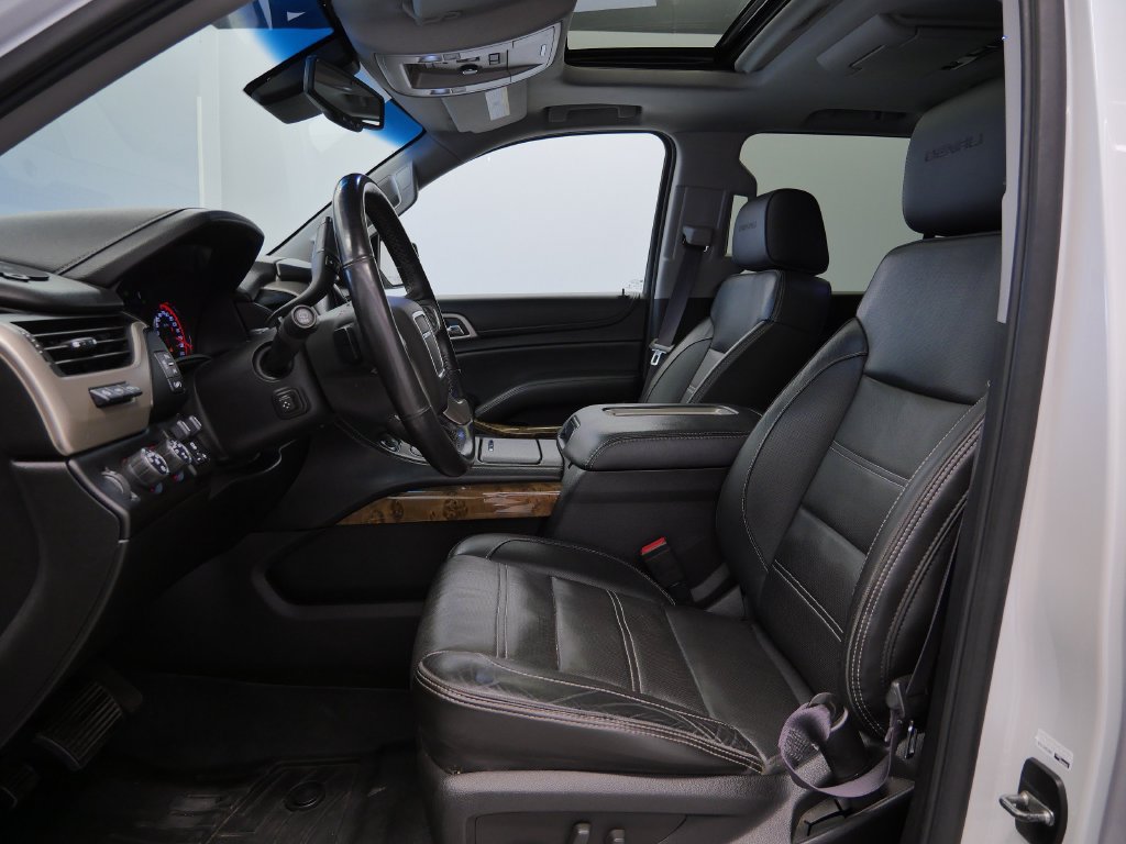 Used 2016 GMC Yukon Denali w/ Open Road Package AWD/4WD image 10