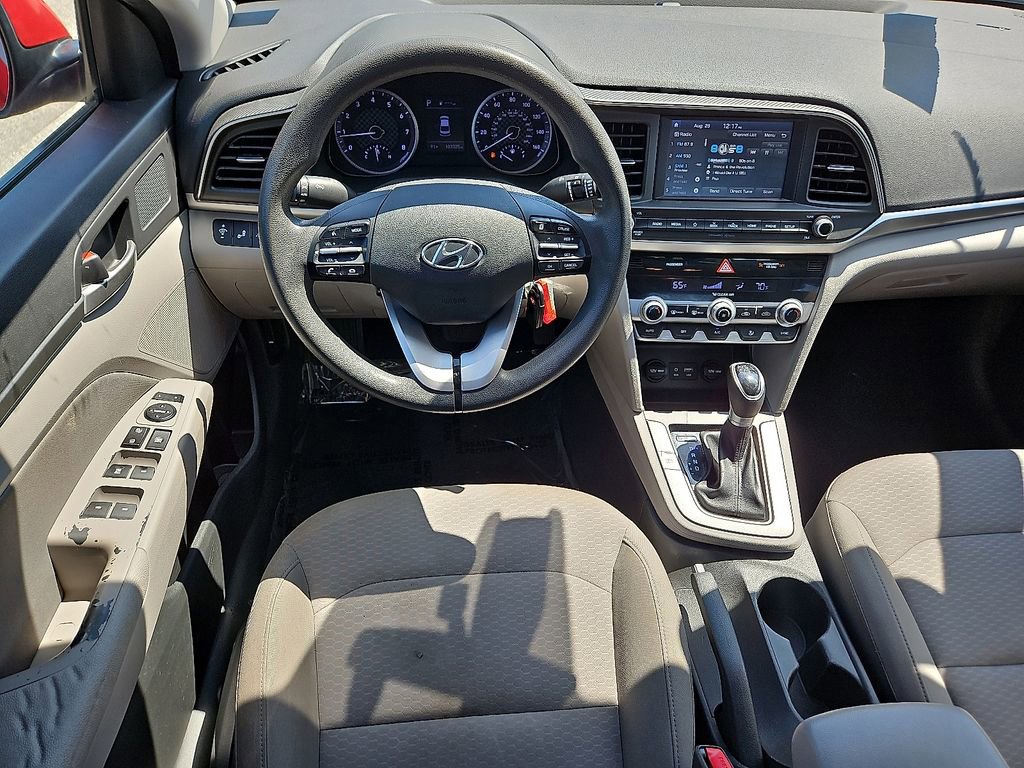 Used 2020 Hyundai Elantra SEL image 12
