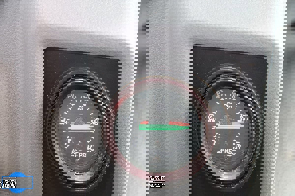 Used 2018 Ford F750 2WD Regular Cab Super Duty image 9