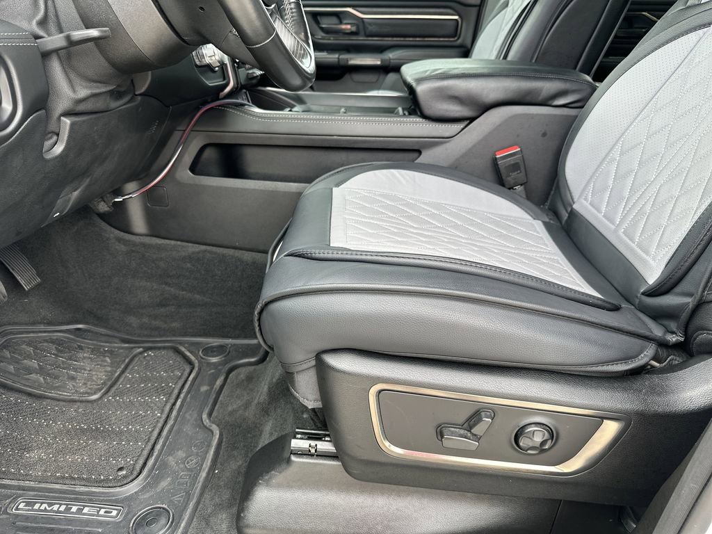 Used 2021 RAM 1500 Limited w/ Body Color Bumper Group image 13
