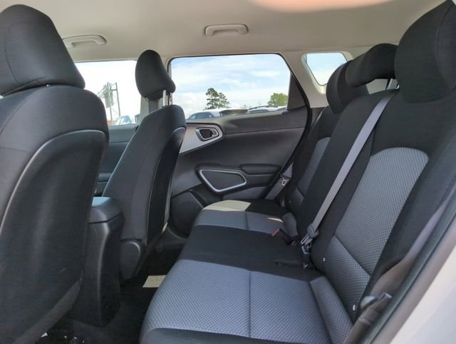 Used 2024 Kia Soul LX w/ Option Group 015 image 29