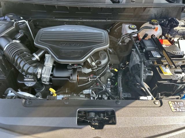 Used 2024 Cadillac XT6 Premium Luxury w/ LPO, Floor Liner Package AWD/4WD image 10