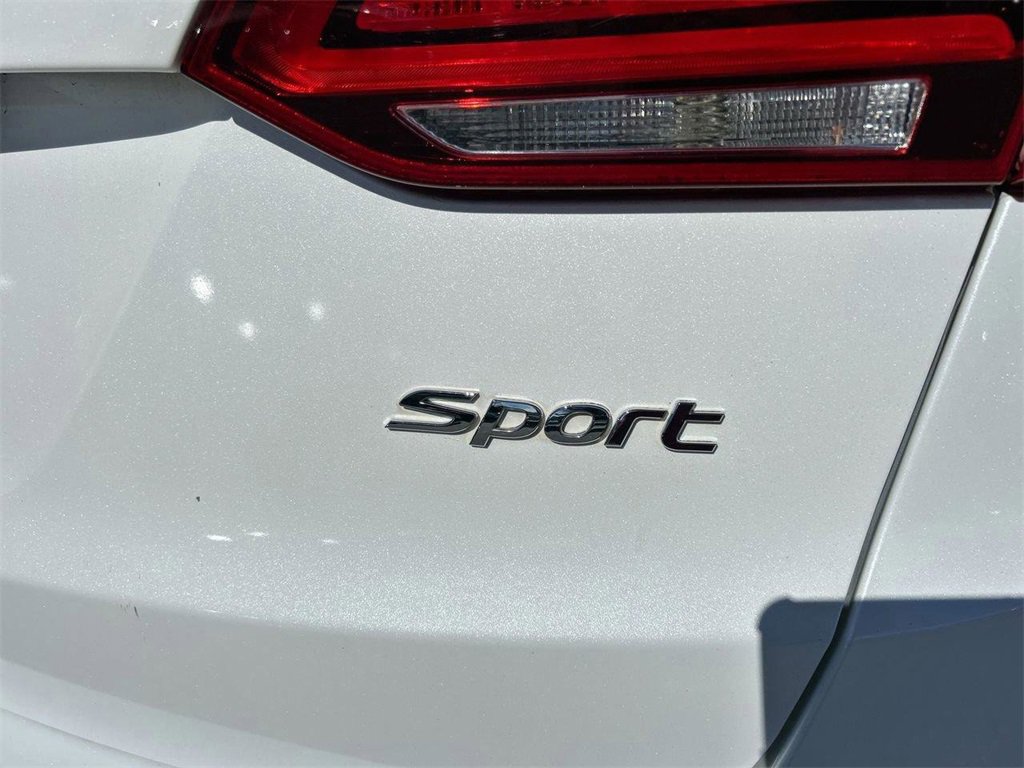 Used 2018 Hyundai Santa Fe Sport image 16