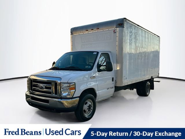 Used 2016 Ford E-450 and Econoline 450 Super Duty image 3