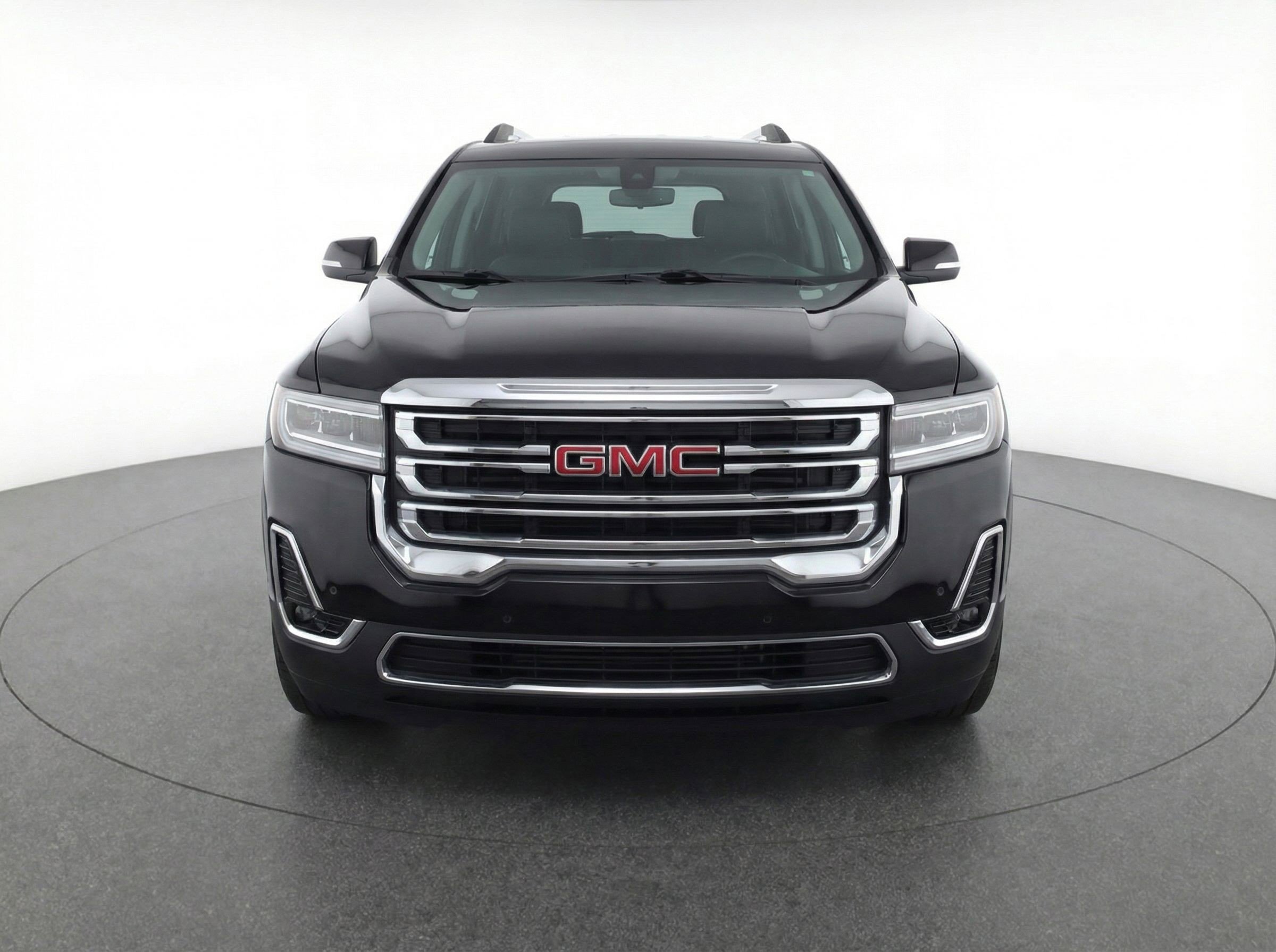 Used 2023 GMC Acadia SLT FWD image 2