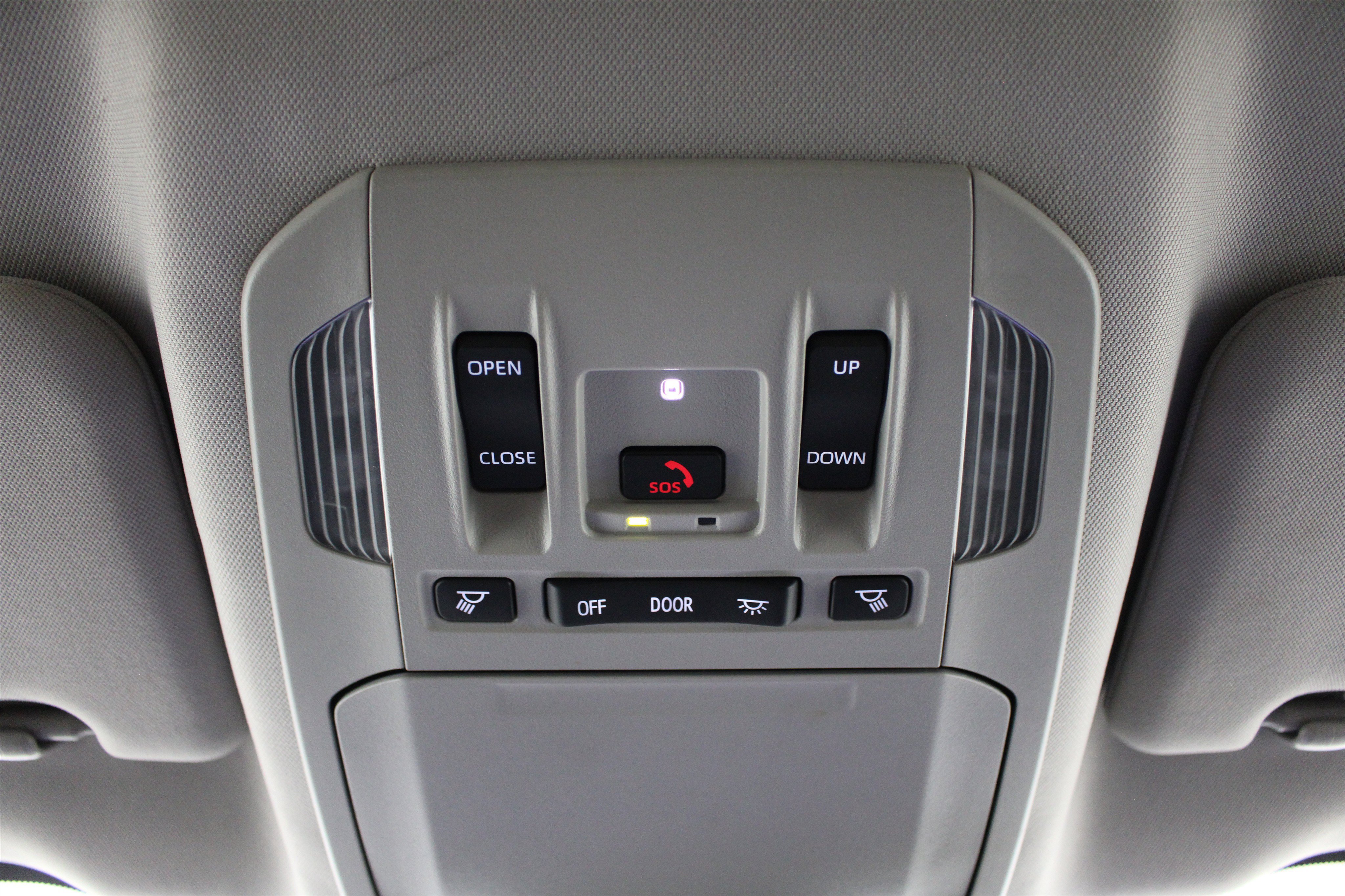 Used 2024 Toyota Highlander XLE AWD/4WD image 18