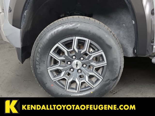 Used 2024 Chevrolet Colorado Z71 w/ Z71 Convenience Package 2 AWD/4WD image 9