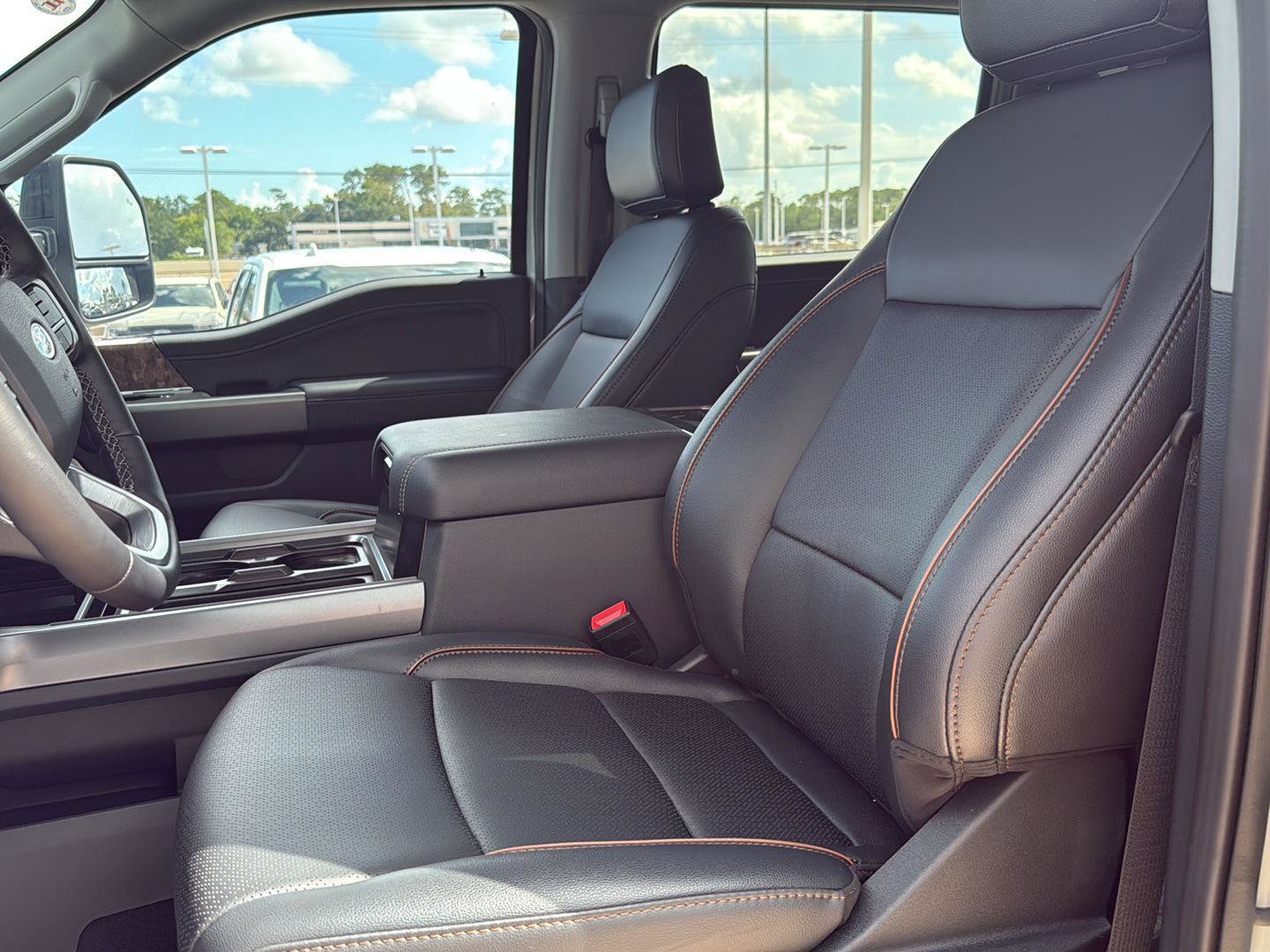 New 2026 Ford F250 Lariat w/ FX4 Off-Road Package image 17