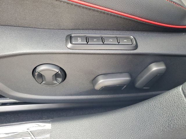 New 2026 Volkswagen GTI SE image 17