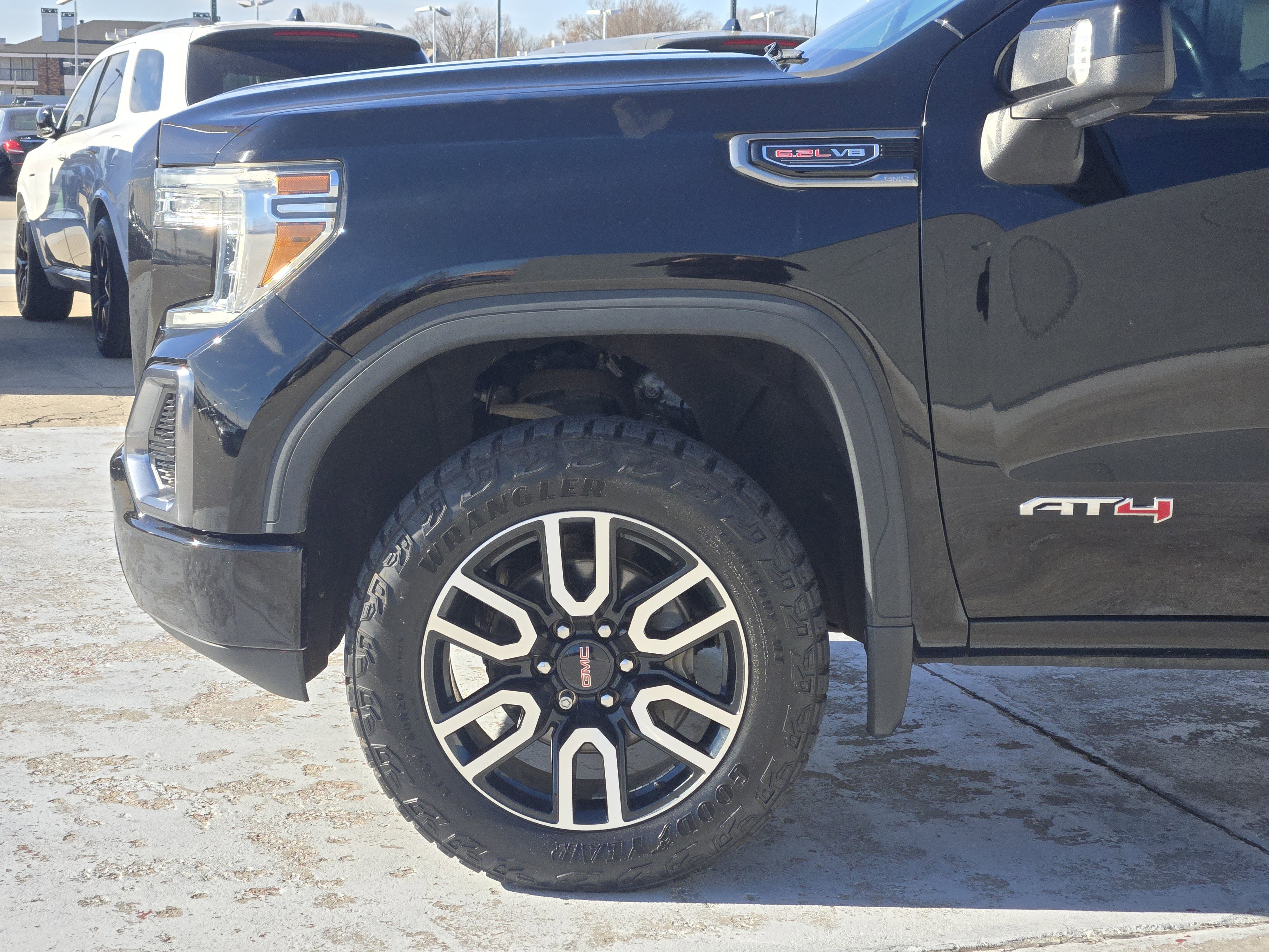 Used 2021 GMC Sierra 1500 AT4 image 9