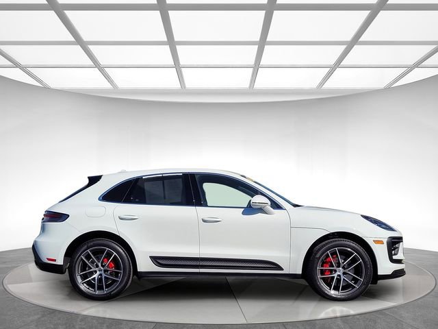 Used 2024 Porsche Macan S image 3