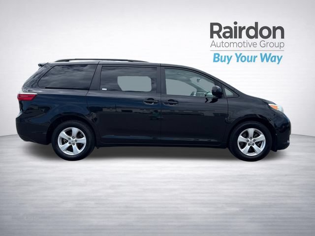 Used 2015 Toyota Sienna LE FWD image 8