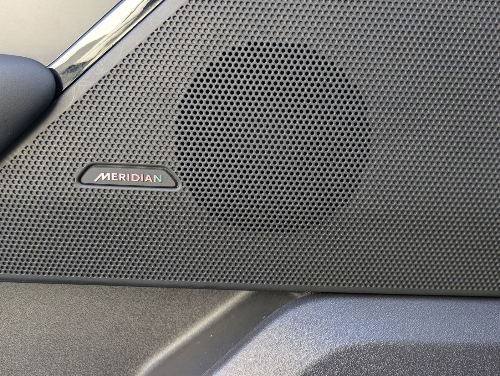 Used 2026 Land Rover Range Rover Velar S image 25