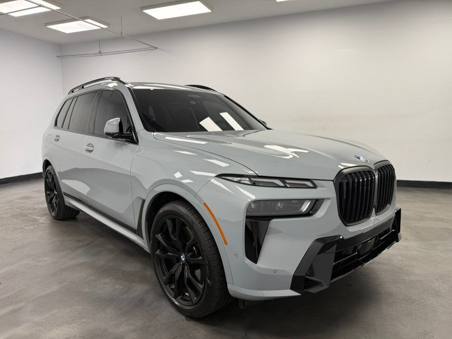 Used 2026 BMW X7 xDrive40i w/ Executive Package image 11