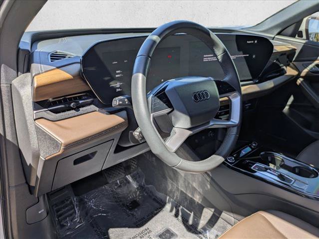 Used 2025 Audi Q6 e-tron Premium RWD image 10