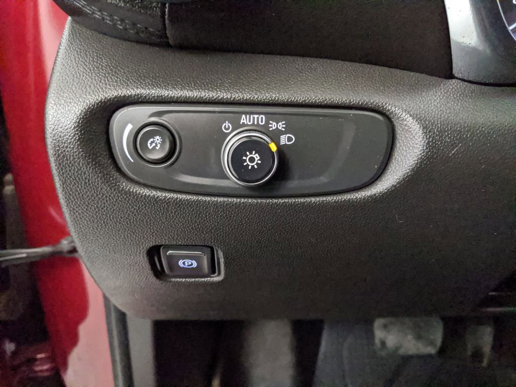 Used 2019 Chevrolet Blazer LT image 14