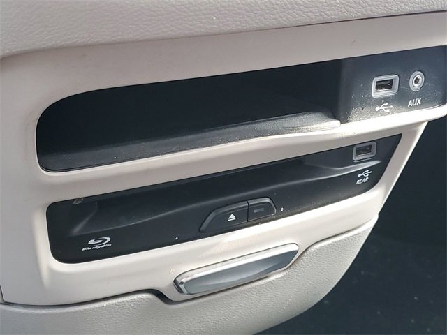 Used 2020 Chrysler Pacifica Touring-L Plus w/ Advanced Safetytec Group image 34