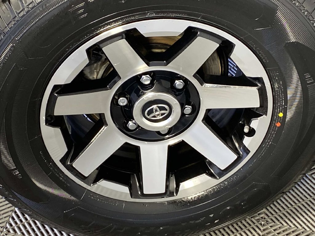 Used 2024 Toyota 4Runner TRD Off-Road Premium w/ Moonroof Package AWD/4WD image 30