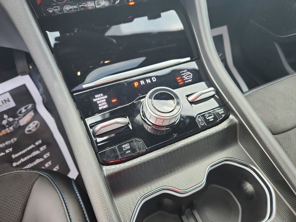 New 2024 Jeep Grand Cherokee Trailhawk image 15