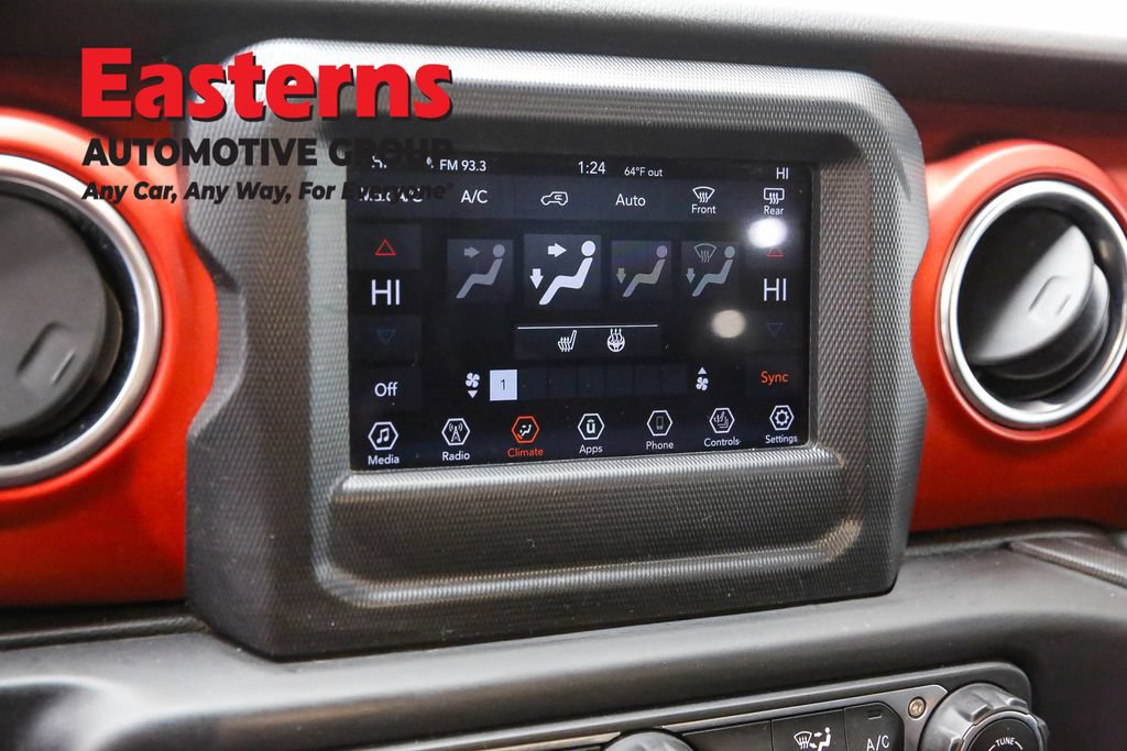 Used 2020 Jeep Wrangler Unlimited Rubicon w/ LED Lighting Group AWD/4WD image 19