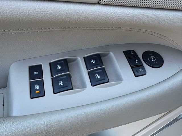 Used 2015 Cadillac Escalade Luxury image 15