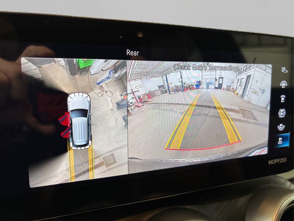 Used 2022 Mercedes-Benz GLC 300 4MATIC image 36