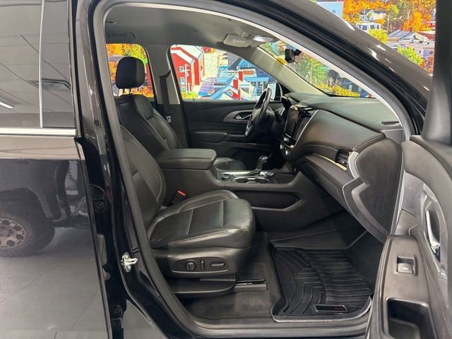 Used 2019 Chevrolet Traverse LT w/ LT Premium Package AWD/4WD image 52