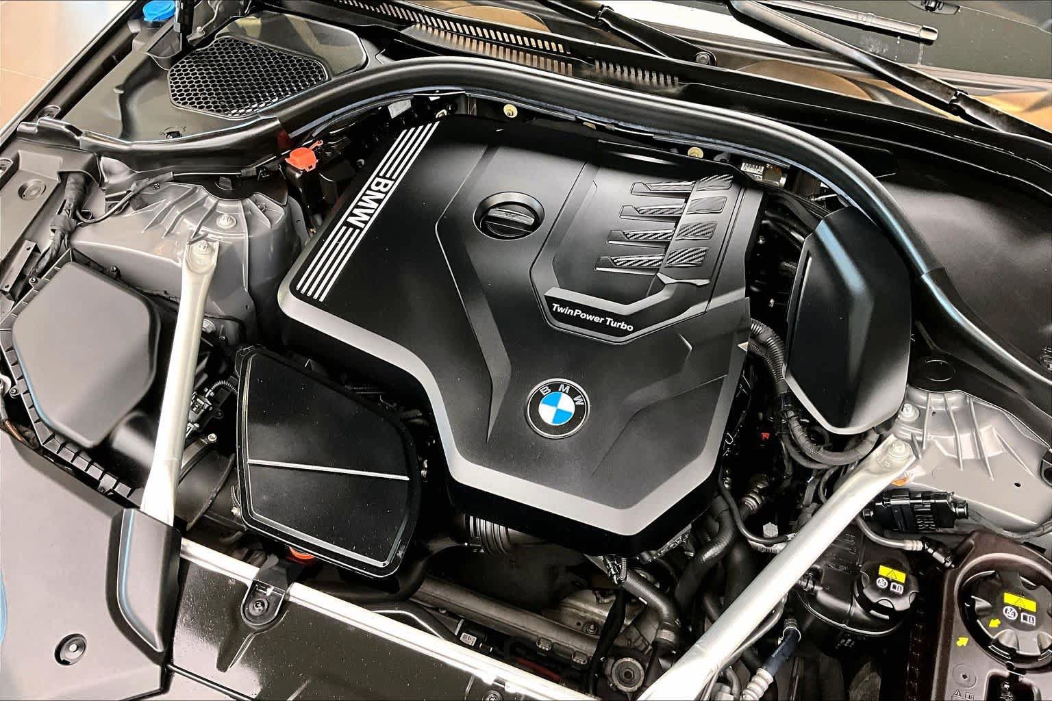Used 2021 BMW 530i w/ Premium Package RWD image 30