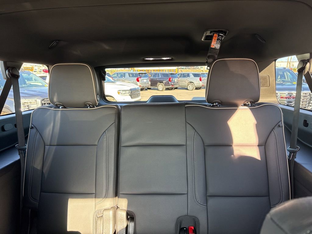New 2026 GMC Yukon XL Elevation image 33