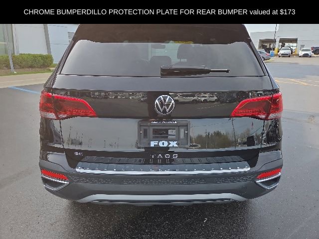 Used 2023 Volkswagen Taos SE w/ Panoramic Sunroof Package FWD image 7