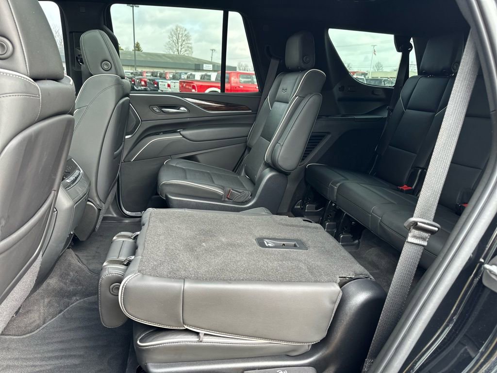 Used 2022 Cadillac Escalade Premium Luxury image 25