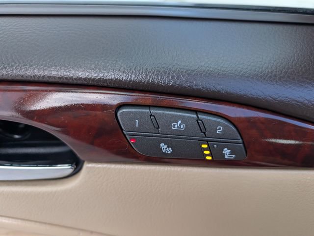 Used 2009 Buick Lucerne CXL w/ Driver Confidence Package image 4