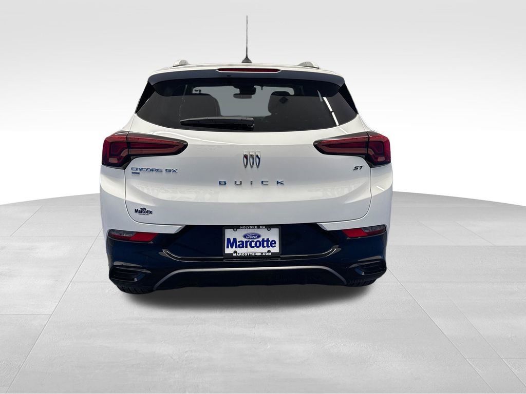 Used 2024 Buick Encore GX Sport Touring AWD/4WD image 4