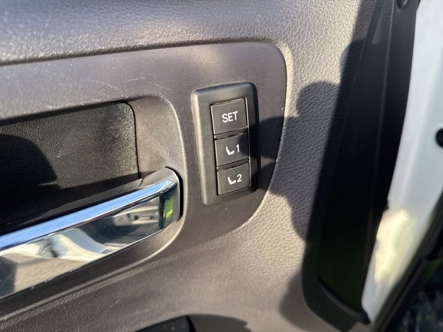 Used 2020 Toyota Tundra Platinum image 5