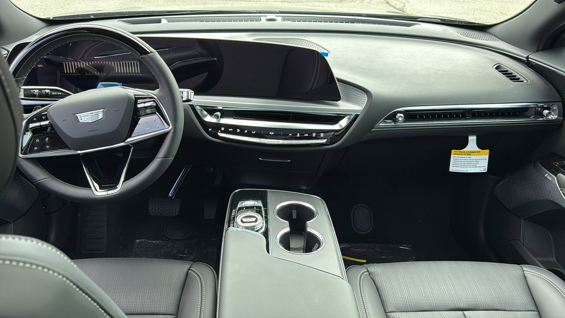 New 2026 Cadillac Lyriq Premium Luxury w/ LPO, Floor Liner Package AWD/4WD image 9