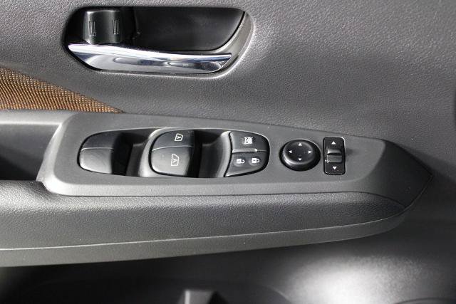 Certified 2024 Nissan Kicks SR FWD image 23