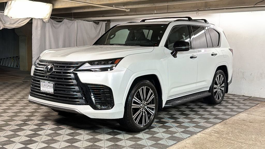 Used 2024 Lexus LX 600 4WD w/ Appearance Package image 2