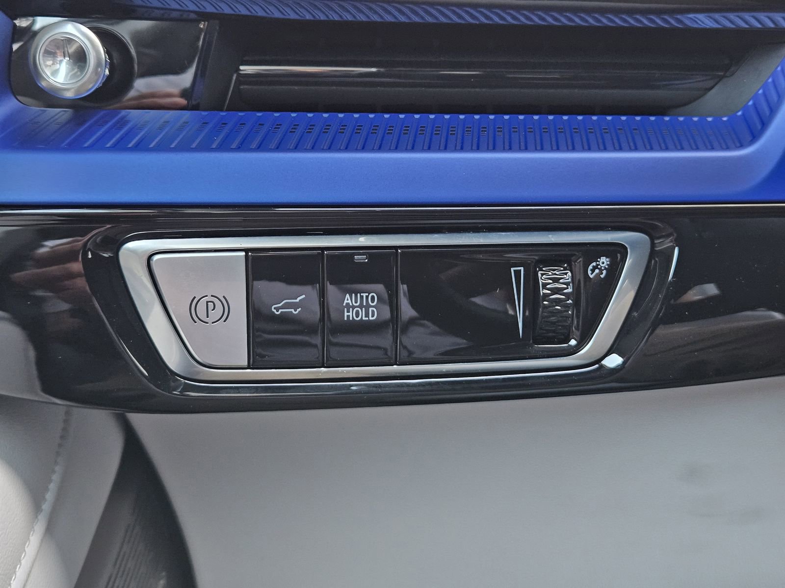 New 2026 Cadillac Optiq Sport 1 image 21